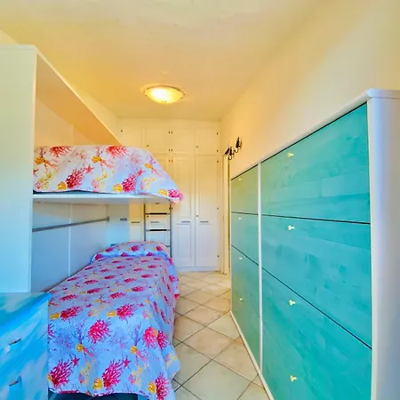 Sea View Two Bedroom Cb And G With Pool 200m From The *