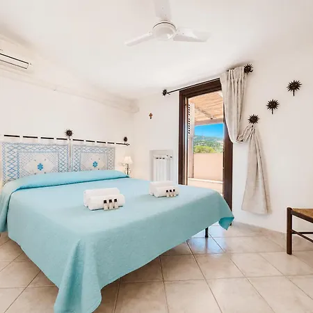 Sea View Two Bedroom Cb And G With Pool 200m From The
