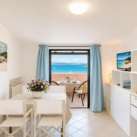 Sea View Two Bedroom Cb And G With Pool 200m From The *